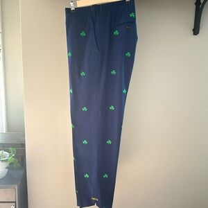 HARBOR PANT STRETCH TWILL NANTUCKET NAVY WITH SHAMROCK